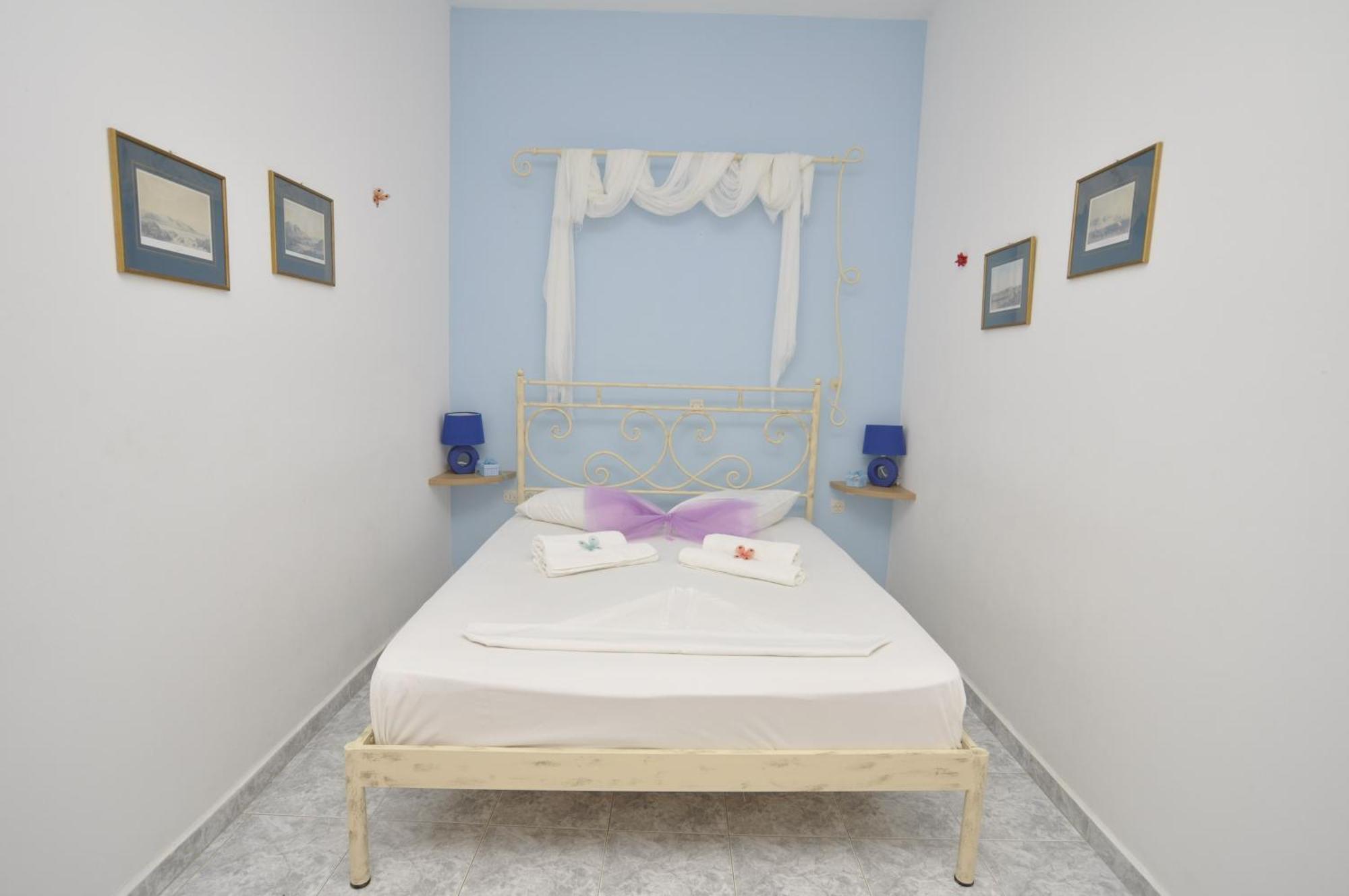 Manos Apartments Megas Gialos - Nites Room photo